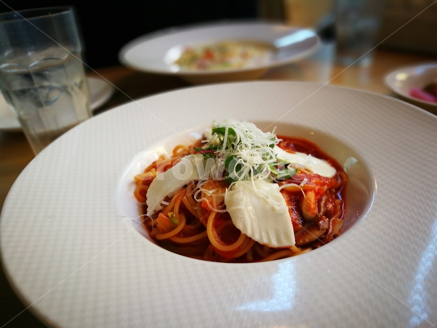 스파게티,식당,레스토랑,파스타,플레이팅,음식,식재료,요리,food,cook,meal,dishes,food reserves,면류,면요리,noodles,양식,서양음식,서양요리,western food,western dishes,western meal,western cook