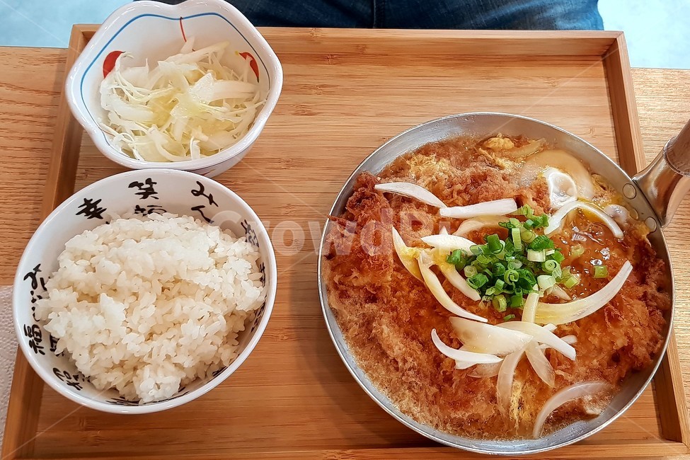 돈까스,일식,정식,돈가스나베,밥,japanesefood,요리,food,dish,meal,식사,반찬,외식,샐러드,salad