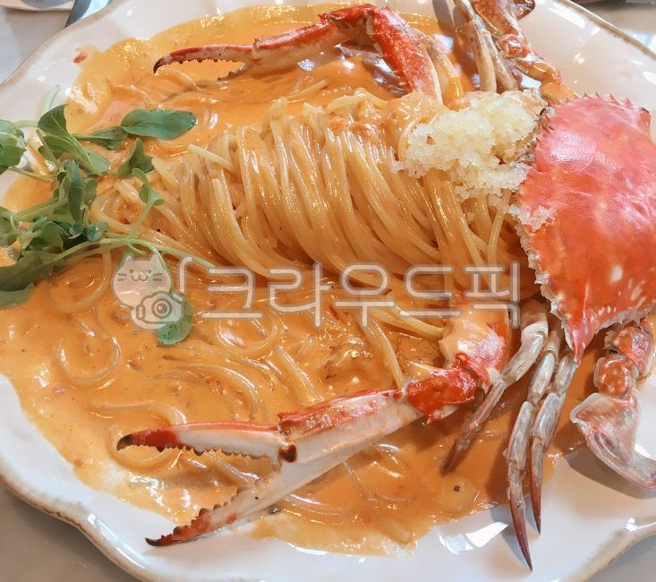 로제파스타,꽃게파스타,꽃게로제파스타,크림파스타,꽃게,파스타,로제,소스,접시,요리,음식,게딱지,pasta,crab,이탈리아음식,스파게티