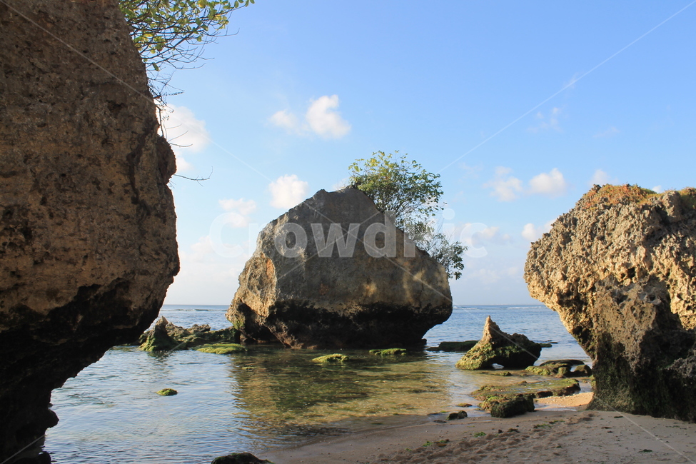 인도네시아,발리,해변,바다,바위,록,indonesia,bali,beach,sea,rock,rocks,sky,하늘,nature,자연,ocean,대양,자연,풍경,nature,landscape,해변,바다,beach,sea,shoreline,해안선,water,물,outdoors,옥외,land,땅,coast,연안