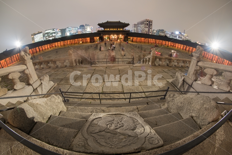 경복궁,야경,근정문,근정전,고궁,야간관람,palace,korea,seoul,nightview,한국,전통,한복,한옥,야경,밤,풍경,nightscape,night,landscape,도시,city,한국도시풍경,한국도시경관,korea cityscape,한국전통,한국문화,korean traditional,korean culture,랜드마크,landmark,tourist attraction,한국랜드마크,한국관광지,한국명소,korea landmark,korea tourist attraction,사람들,대중,군중,other people,crowd,scenery,nature,자연,panoramic,파노라마,경치,outdoors,옥외,building,건물,architecture,건축물