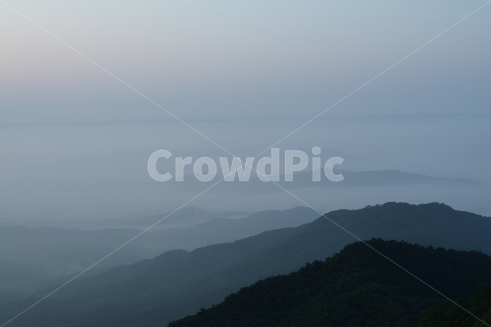 새벽,아침,산,운해,구름,하늘,분위기,일출,등산,어두움,자연,풍경,nature,landscape,outdoors,옥외,weather,날씨