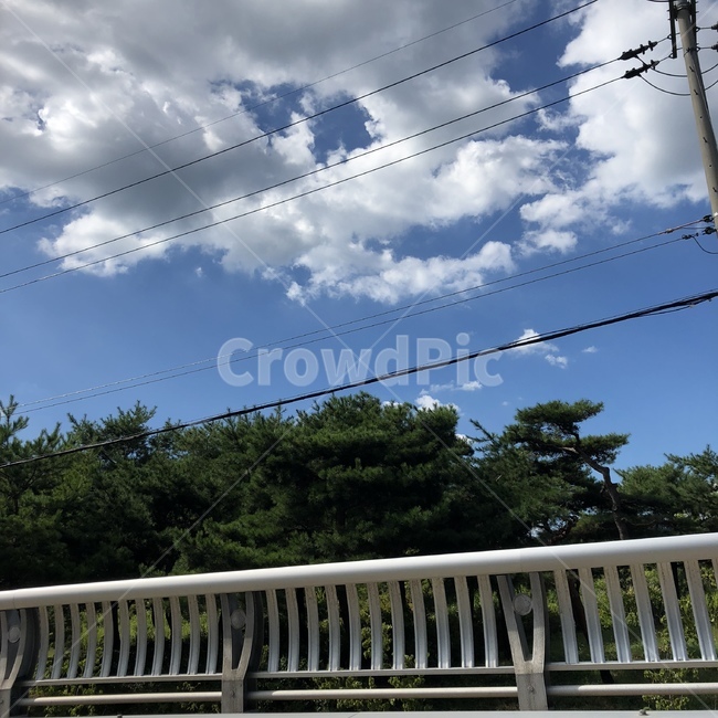 하늘,푸른,푸른하늘,도로,구름,자연,산,다리,자연,풍경,nature,landscape,railing,난간,handrail,banister