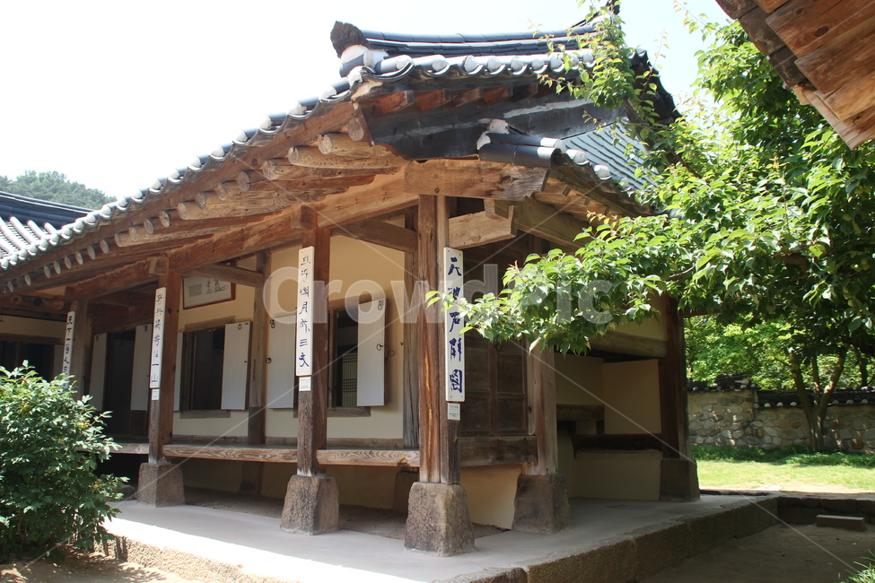 추사고택,추사,고택,한국고택,한국전통가옥,한국전통건축,목조건축,건축,기와,담장,예산,한국,chusaoldhouse,chusa,oldhouse,koreanoldhouse,koreantraditionalhouse,koreantraditionalarchitecture,woodenarchitecture,architecture,rooftile,wall,yesan,korea,한국전통,한국문화,korean traditional,korean culture,건축물,건물외관,exterior,building,structure,architecture,construction