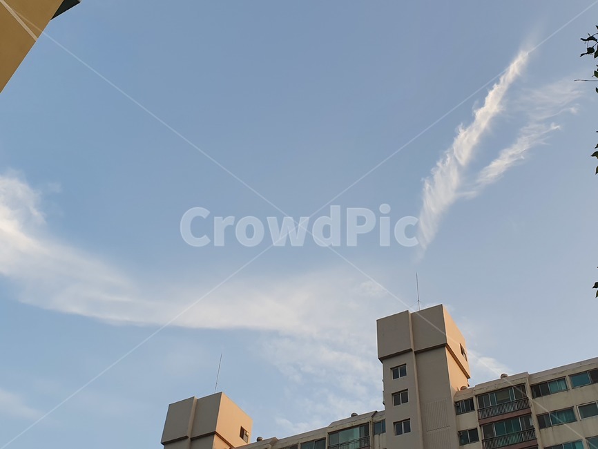 구름,하늘,아파트,자연,sky,outdoor,nature