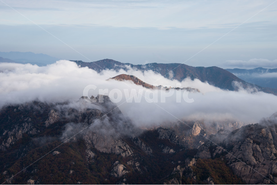 설악산,국립공원,운해,구름바다,공룡능선,가을,계절,fall,autumn,season,자연,풍경,nature,landscape,한국자연풍경,한국자연경관,korea nature landscape,outdoors,옥외,weather,날씨