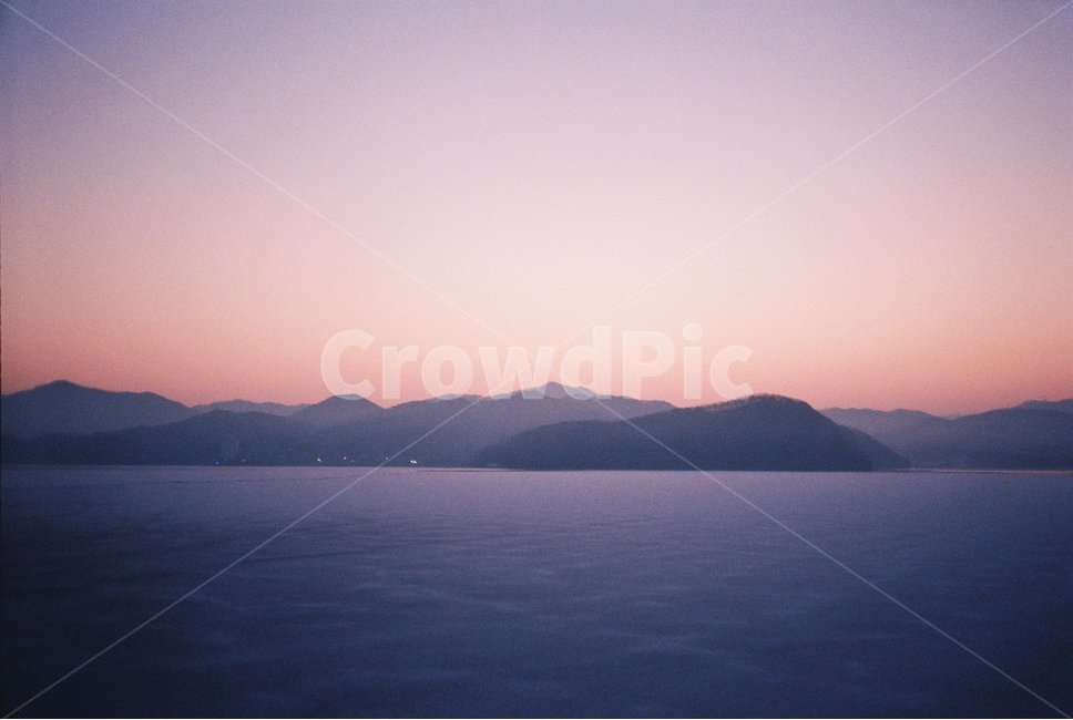 film,필름,색감,새벽,한강,핑크빛하늘,보라색,몽환적인,필카,자연,자연,풍경,nature,landscape