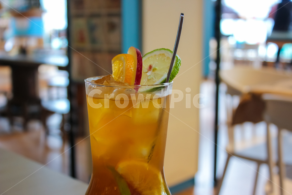 음료,beverage,카페,과일,마실것,칵테일,사과,라임,오렌지,얼음,시원함,갈증,컵,유리컵,하얀,초록,노랑,asianfood,background,brown,cafe,cocktail,cold,cook,cool,cup,delicious,dessert,dish,drink,enjoy,food,fresh,freshness,fruit,full,glass,green,happy,healthy,hungry,thirsty,ice,iced,joy,juice,liquid,plate,refreshment,restaurant,satisfaction,satisfied,stick,sugar,sweet,달달한,summer,table,테이블,tasty,water,white,wooden,yellow,음료수,drink,beverage