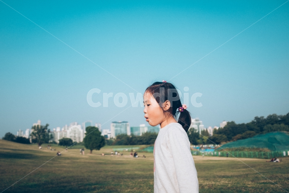 아이,공원,소풍,행복,가족,올림픽공원,사람,인물,인간,human,person,얼굴표정,facial expression,face,어린이,어린아이,child,children,kid,감정표현,기분,feeling,emotion