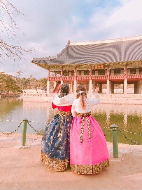 한복,사람,전통의상,여자,감성사진,소녀,색감,경복궁,궁,한국전통,한국문화,koreantraditional,koreanculture,한국전통의상,hanbok,인물,인간,여성,human,person,woman,female,lady,감성,sensible,feeling,한국전통,한국문화,korean traditional,korean culture,한복,한국전통의상,hanbok,korean traditional clothes,랜드마크,landmark,tourist attraction,한국랜드마크,한국관광지,한국명소,korea landmark,korea tourist attraction,사람,인물,인간,human,person,여성,여자,woman,female,lady,친구,우정,friendship,companion