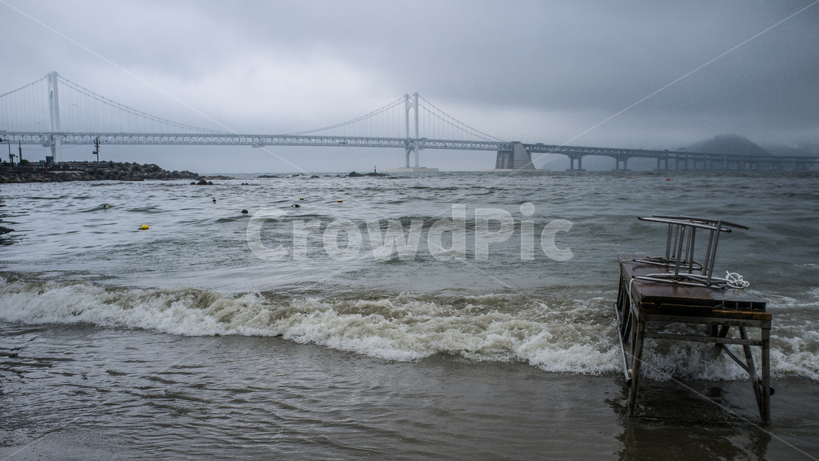 부산,광안리,광안대교,폭우,파도,보트,자연,풍경,nature,landscape,water,물,ocean,대양,sea,바다,outdoors,옥외