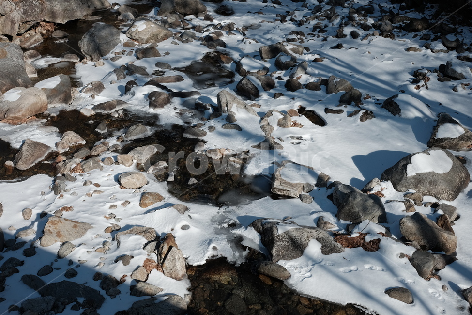 겨울풍경,눈,계곡,겨울산,nature,자연,산,outdoors,돌,바위,겨울,계절,winter,season