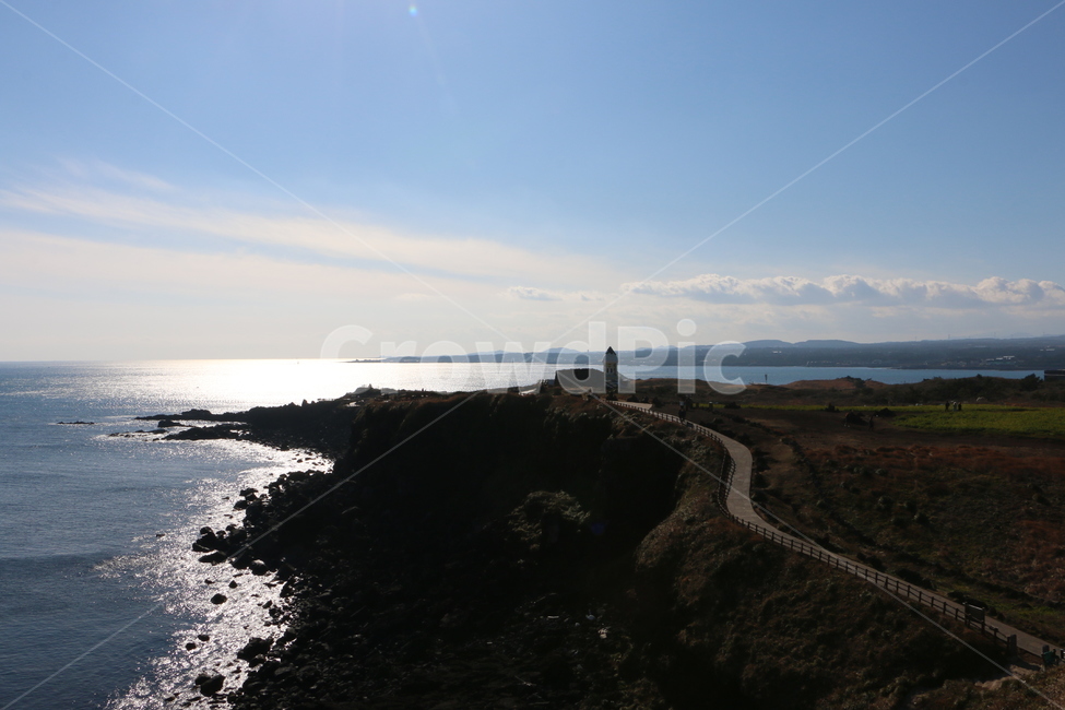 해변,노을,하늘,제주도,전망대,sunset,자연,풍경,nature,landscape,한국자연풍경,한국자연경관,korea nature landscape,등대,lighthouse,제주도,jeju,jeju island,land,땅,outdoors,옥외,promontory,곶,ocean,대양,water,물,sea,바다,shoreline,해안선