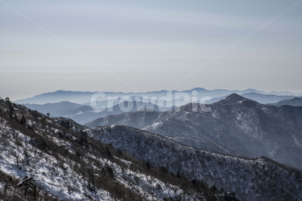 풍경,산,겨울,겨울산,설산,겨울,계절,winter,season,자연,풍경,nature,landscape,한국자연풍경,한국자연경관,korea nature landscape,outdoors,옥외,mountain,mountain range,산맥,slope,경사,ice,얼음