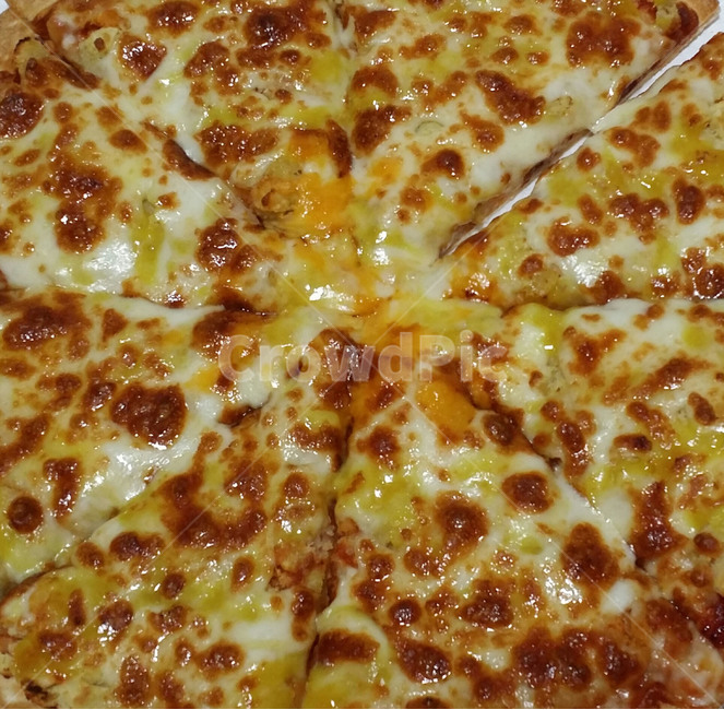피자,피자확대,확대샷,고구마피자,pizza,pizzapie,먹음직스러운,노릇노릇,야식,음식,식재료,요리,food,cook,meal,dishes,food reserves,양식,서양음식,서양요리,western food,western dishes,western meal,western cook