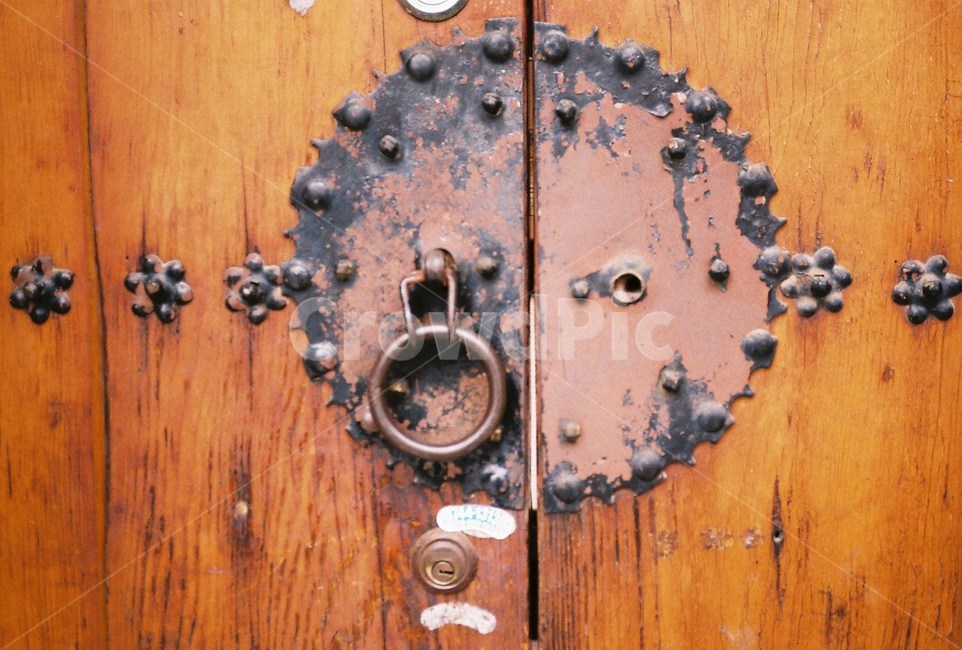 한옥,전통,koreantraditional,korea,traditional,대문,문,door,고리,문고리,필름,필름사진,film,한국전통,한국문화,korean traditional,korean culture
