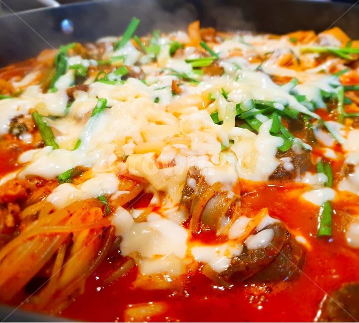 한식,곱창전골,전골,국물요리,koreanfood,곱창,치즈곱창,치즈요리,치즈,cheeze,음식,식재료,요리,food,cook,meal,dishes,food reserves,한식,한국음식,한국요리,korean food,korean dishes,korean meal,korean cook