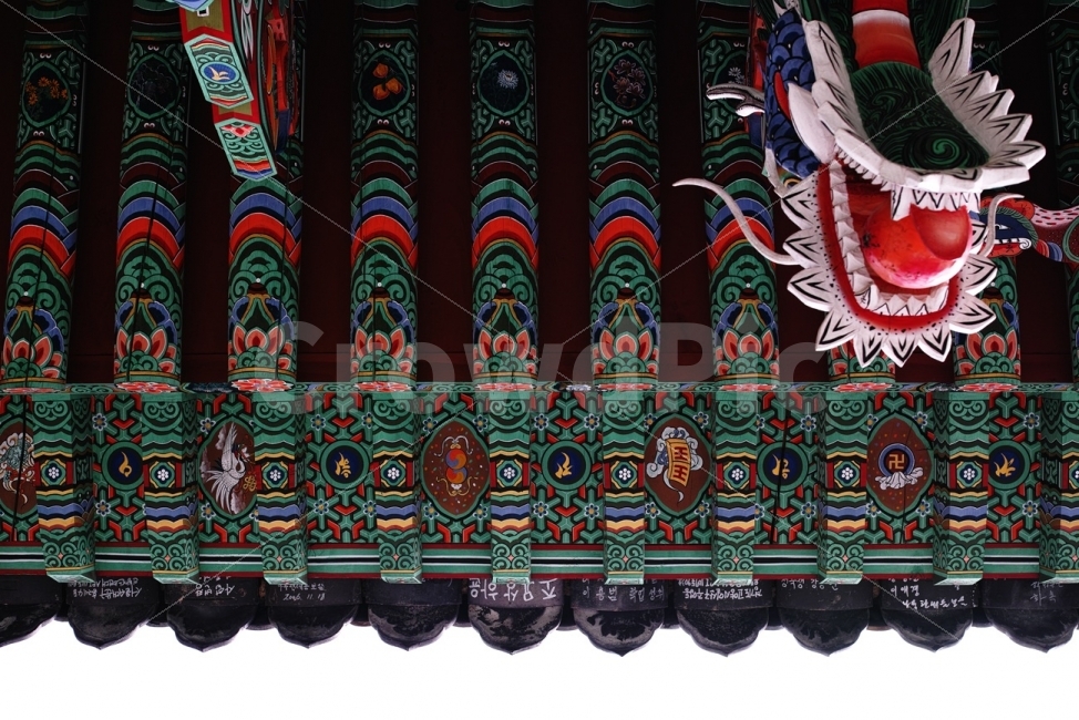 단청,불교이미지,한국의전통,강화도,용,건축물,건물외관,exterior,building,structure,architecture,construction,한국전통,한국문화,korean traditional,korean culture,종교,신앙,religion,belief,faith