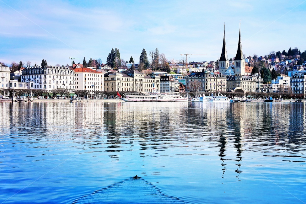 건물,호수,스위스,루체른,뾰족한탑,건축물,building,tower,탑,switzerland,luzern