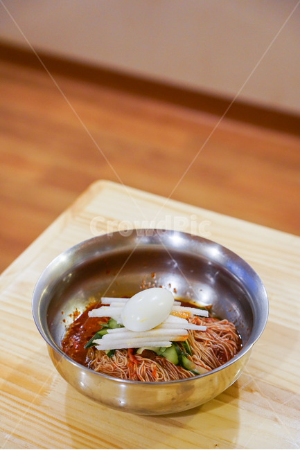 냉면,비빔냉면,면요리,후식,식사,음식,식재료,요리,food,cook,meal,dishes,food reserves,면류,면요리,noodles,한식,한국음식,한국요리,korean food,korean dishes,korean meal,korean cook