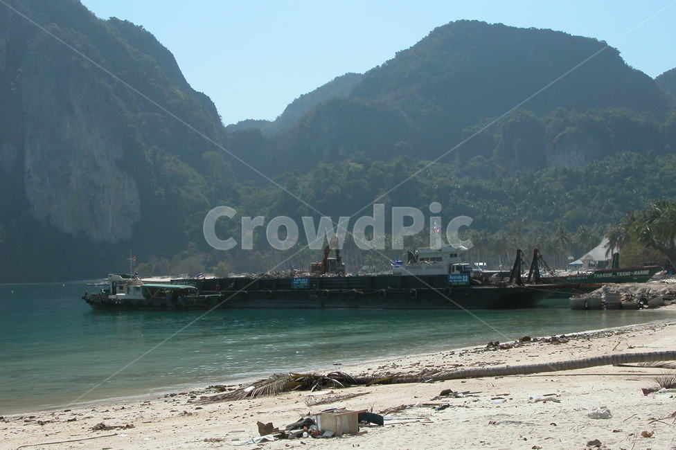 쓰나미,쑤나미,tsunami,피피섬,ppisland,폐허,재해,자연재해,naturaldisaster,지진해일,vessel,선박,boat,보트