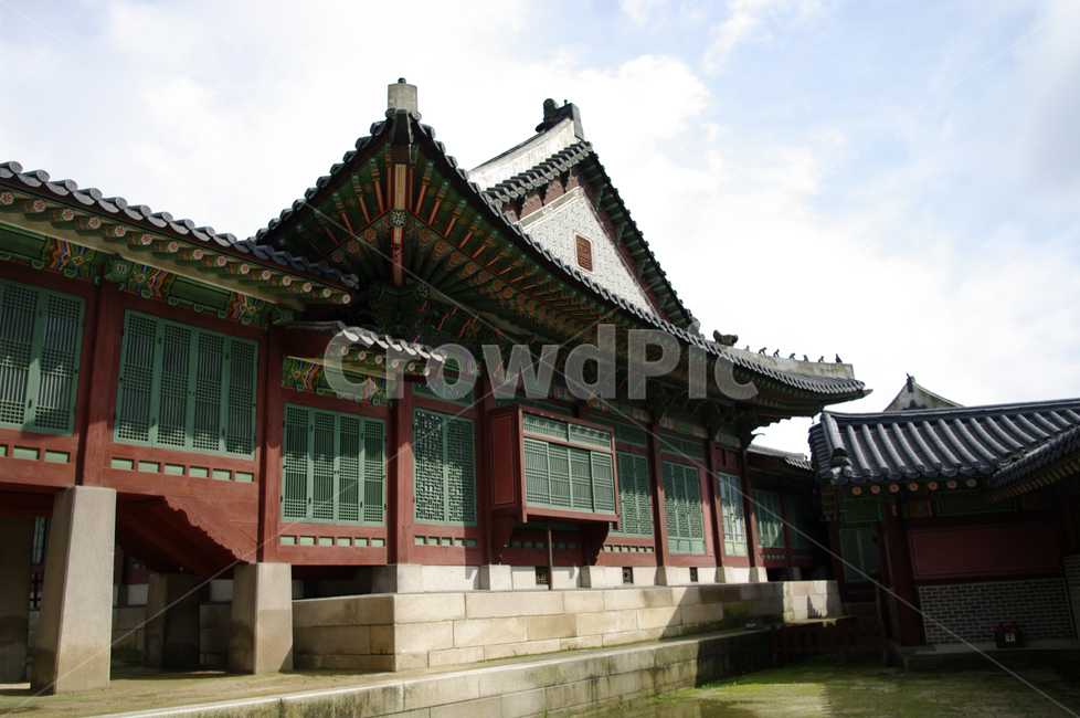 창덕궁,고궁,한옥,전통가옥,기와지붕,건축,traditional,한국전통,한국문화,korean traditional,korean culture,랜드마크,landmark,tourist attraction,한국랜드마크,한국관광지,한국명소,korea landmark,korea tourist attraction,건축물,건물외관,exterior,building,structure,architecture,construction