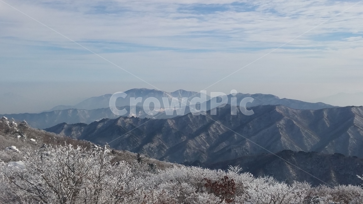 산,덕유산,눈산,풍경,자연,겨울,계절,winter,season,자연,풍경,nature,landscape,한국자연풍경,한국자연경관,korea nature landscape,mountain range,산맥,outdoors,옥외,mountain