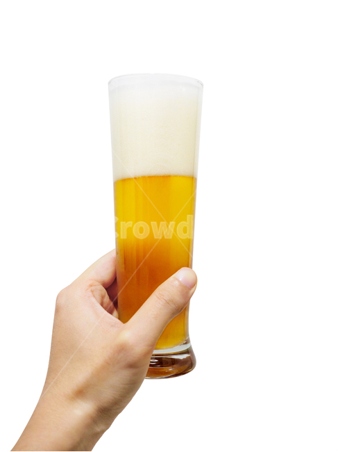 맥주,잔,건배,손,라거,술,알콜,축배,남자,흰배경,축하주,밀맥주,필스너,glass,유리,beverage,마실것,beer,alcohol,beerglass,drink,술,주류,alcohol,누끼,remove background