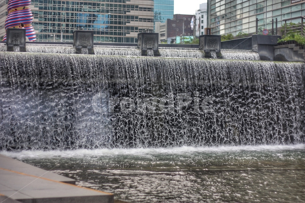 인공폭포,waterfall,청계천,서울,seoul,도시,urban,물,water