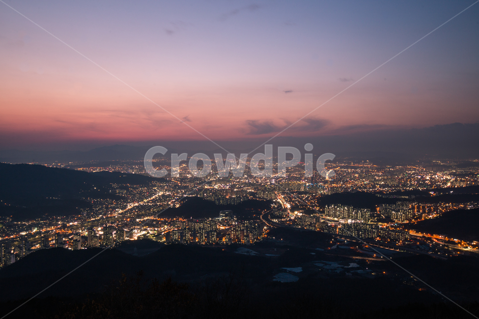 대전,식장산,식장산전망대,노을,일몰,도시,구름,하늘,빛,도로,산,여명,outdoors,옥외,landscape,경치,풍경,scenery,자연,nature,aerialview,조감도,야경,밤,풍경,nightscape,night,landscape