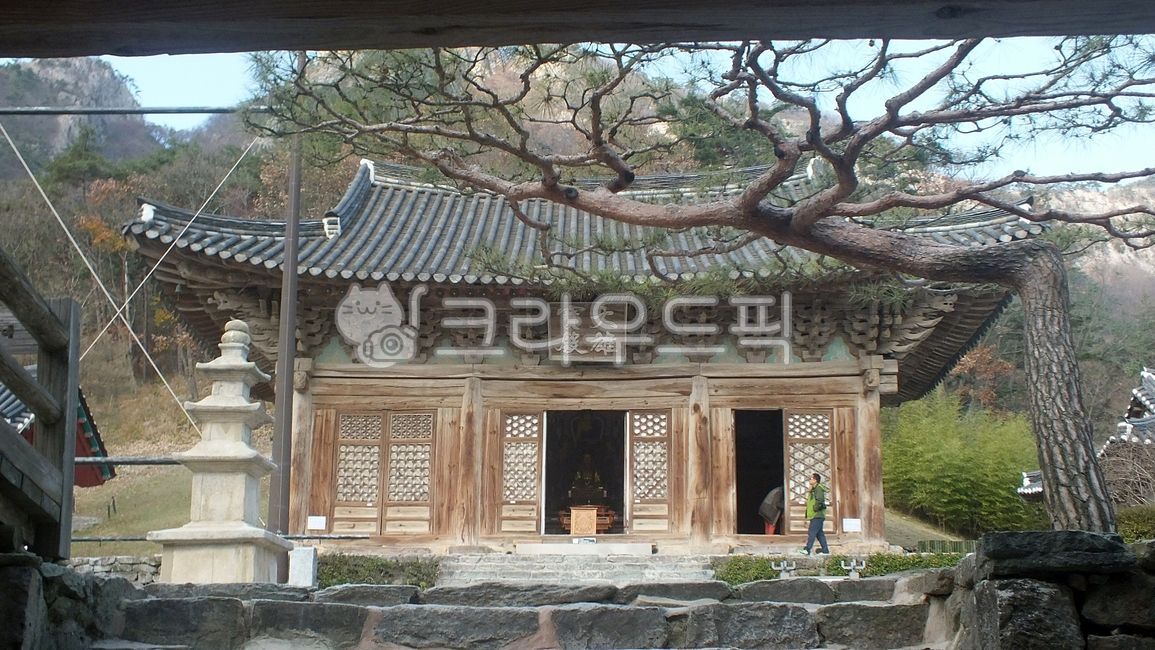 ,jeonbuk,Naesosa Temple,Treasure 291,No 291,Sorae Temple,Treasure No 291,gable roof,Buannaesosa Daeungbojeon Hall,treasure,Daeungbojeon Hall,Buan