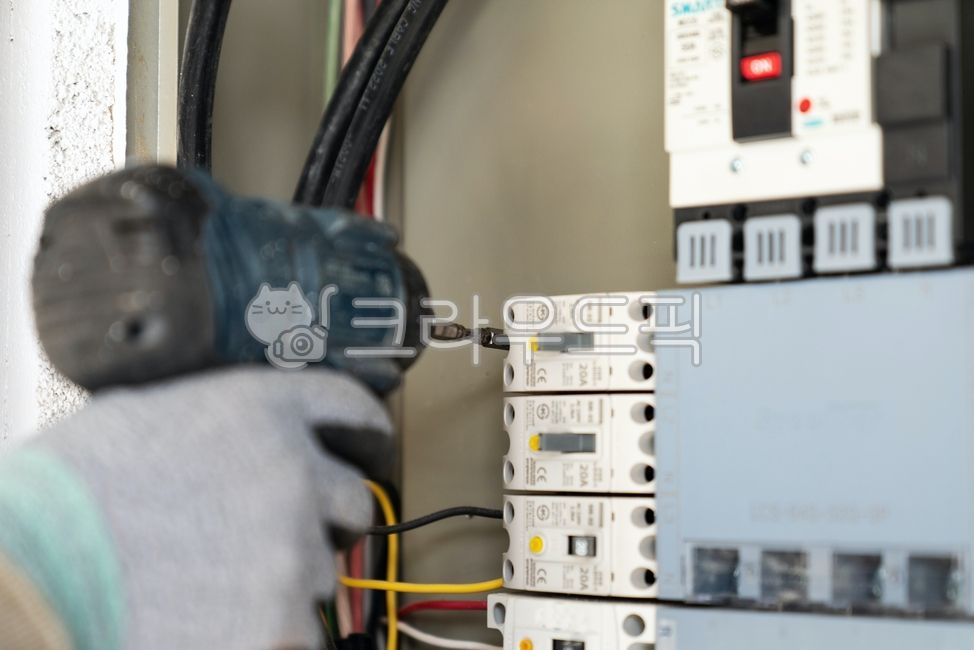 driver,screw,construction,electricity,electric drill,tool,interior