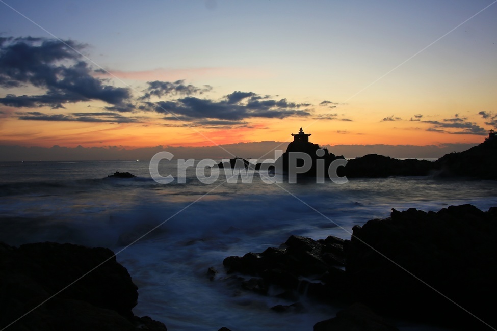 ocean,대양,water,물,sea,바다,nature,자연,promontory,곶,dawn,새벽,redsky,붉은하늘,sky,하늘,outdoors,옥외,sunlight,햇빛,light,빛,flare,플레어,부산,기장,오랑대,오랑대공원,오랑대아침,오랑대일출,여명,일출