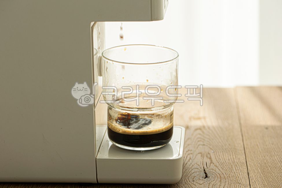 Coffee,iced coffee,americano,caffeine,glass cup,coffee machine,capsule coffee