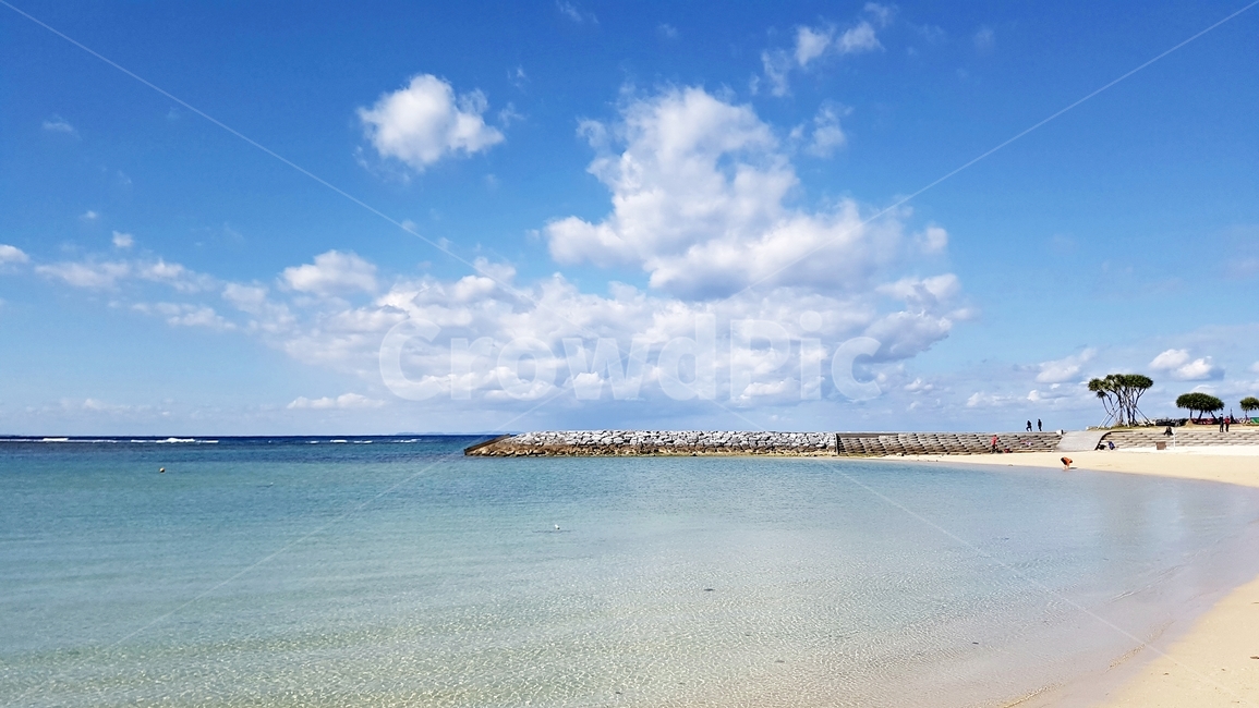 바다,해변,풍경,하늘,구름,한적함,blue,sea,beach,바닷가,풍게구름,자연,풍경,nature,landscape,shoreline,해안선,water,물,ocean,대양,outdoors,옥외,land,땅,coast,연안
