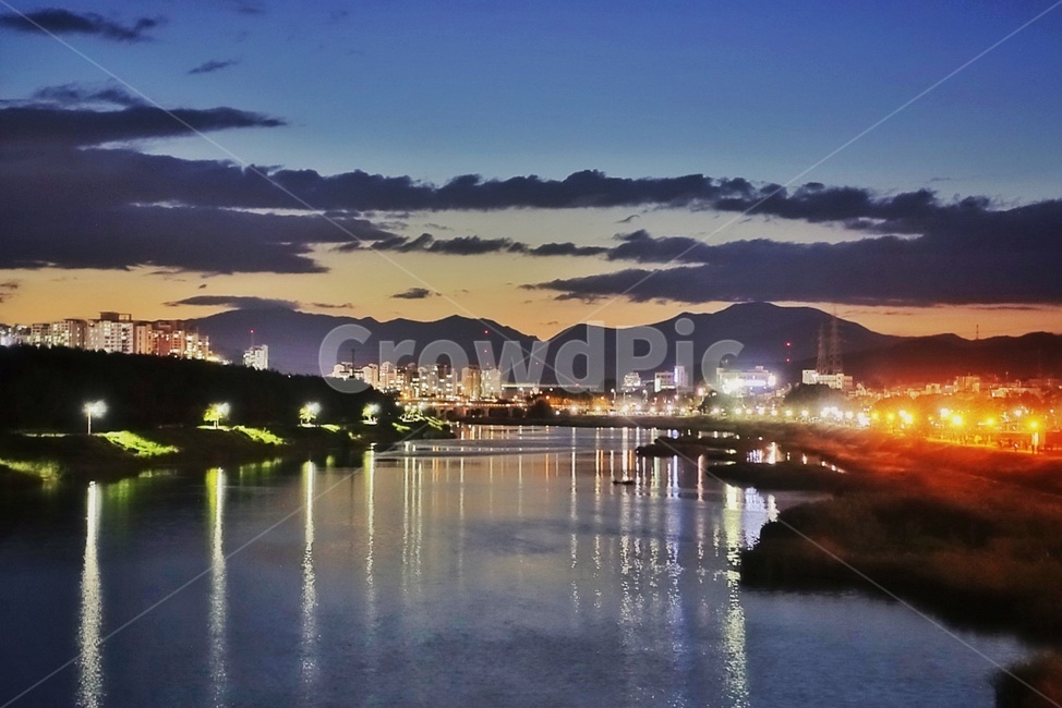 야경,하늘,노을,강,불빛,조명,야경,밤,풍경,nightscape,night,landscape,water,물,outdoors,옥외,nature,자연