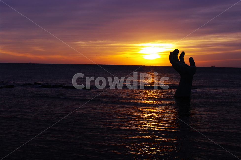 바다,하늘,구름,풍경,해맞이,일출,sunrise,호미곶,상생의손,랜드마크,landmark,랜드마크,landmark,tourist attraction,한국랜드마크,한국관광지,한국명소,korea landmark,korea tourist attraction