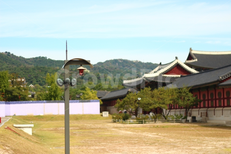 가로등,모던,경복궁,cctv,기둥,공터,한국전통,한국문화,korean traditional,korean culture,랜드마크,landmark,tourist attraction,한국랜드마크,한국관광지,한국명소,korea landmark,korea tourist attraction,정보통신기술,전자기기,전자제품,it,information,technology,electronic equipment