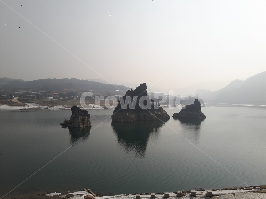 풍경,경치,자연,호수,봉우리,자연,풍경,nature,landscape,한국자연풍경,한국자연경관,korea nature landscape,outdoors,옥외,land,땅,sea,바다,ocean,대양,water,물,shoreline,해안선,coast,연안