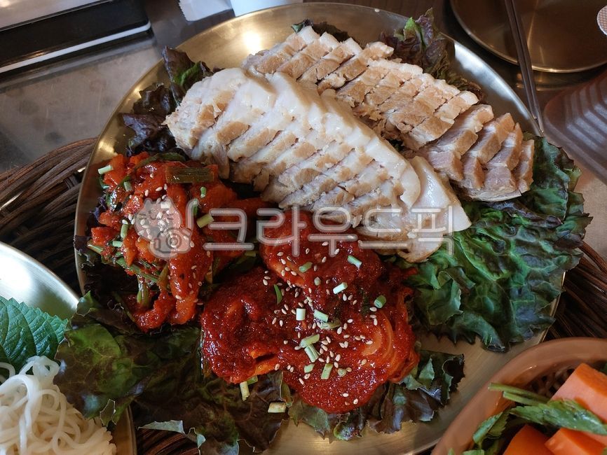 kimchi,meat,Bossam,pork,food