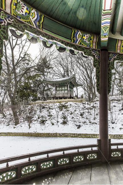 문화유산,단청,문양,고궁,전통양식,무늬,겨울,계절,winter,season,한국전통,한국문화,korean traditional,korean culture,건축물,건물외관,exterior,building,structure,architecture,construction