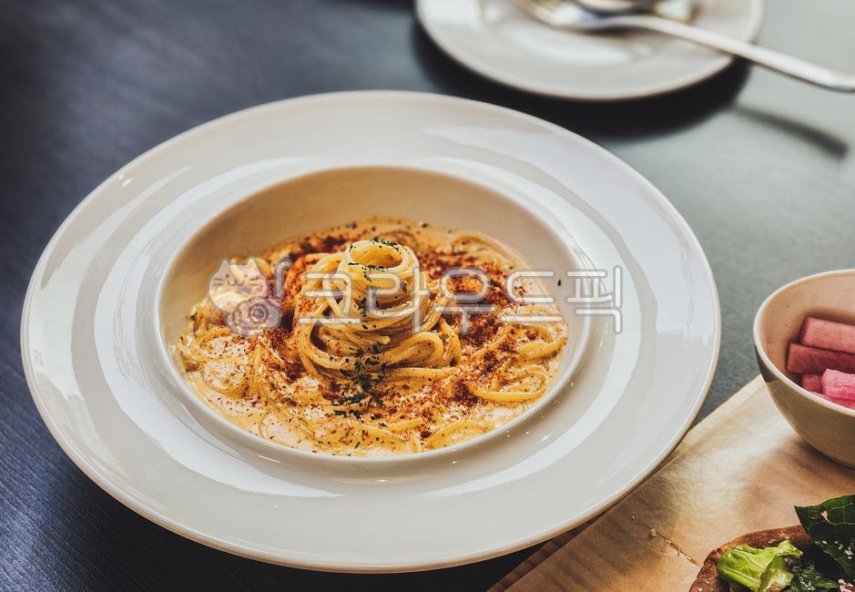 Spicy Cream Pasta,Italian food,pasta,Cream Pasta,italianfood,food