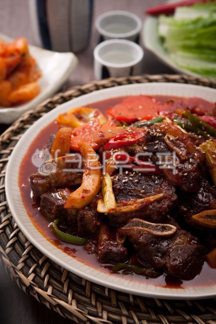 Spicy braised ribs,Korean,cooking,spicy food,food,Galbijjim