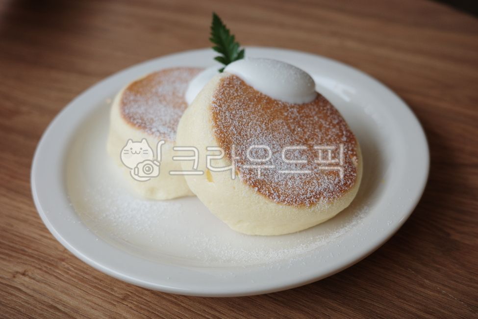 Pancakes,soufflé,soufflé pancakes,desserts,bread,cakes