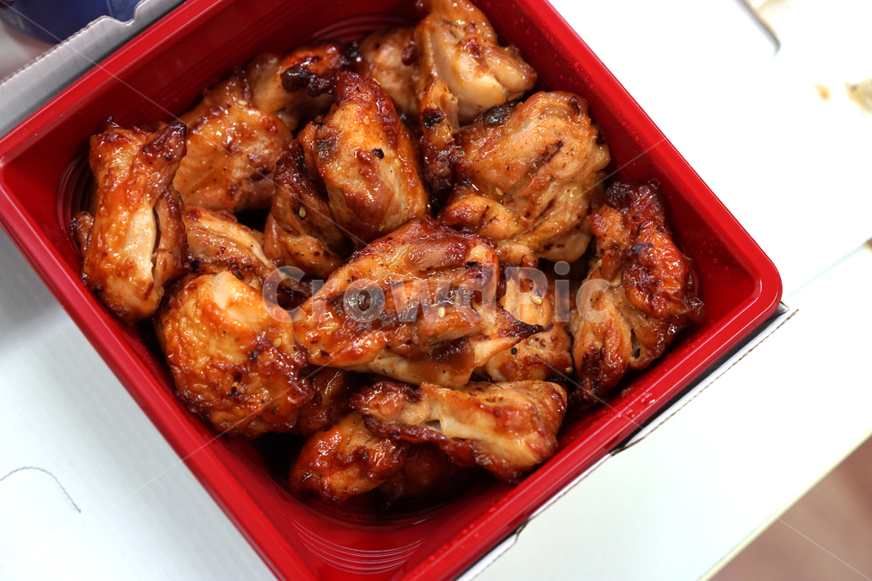 치킨,양념치킨,통닭,바베큐,닭요리,야식,배달음식,매운맛,매운치킨,매운통닭,음식,식재료,요리,food,cook,meal,dishes,food reserves,육류,고기,meat