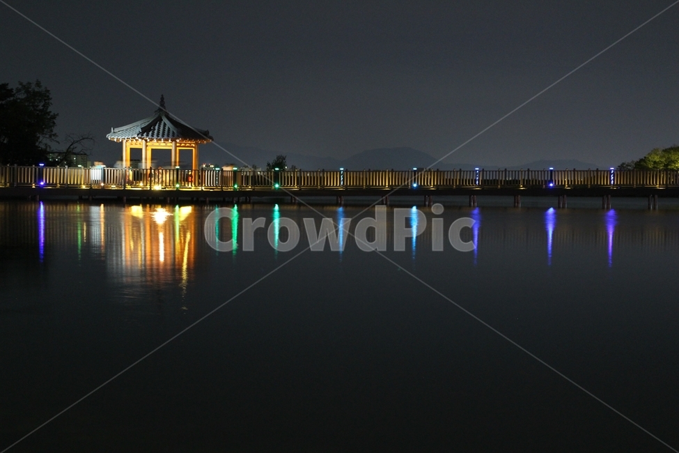 정자,저수지,저수지정자,정자야경,저수지야경,자연,풍경,nature,landscape,한국자연풍경,한국자연경관,korea nature landscape,야경,밤,nightscape,night,한국전통,한국문화,korean traditional,korean culture,waterfront,워터 프론트,water,물,pier,교각,port,포트