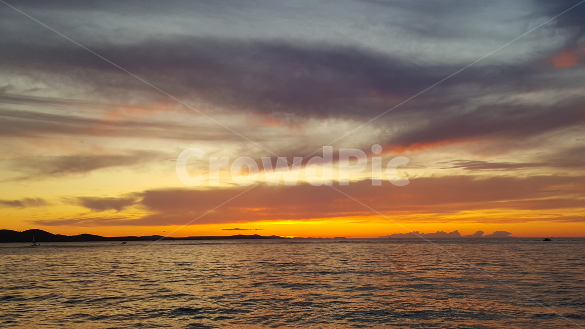 석양,노을,일몰,바다,하늘,태양,해,수평선,붉은노을,sunset,sea,ocean,sky,sun,horizon,자연,풍경,nature,landscape,outdoors,옥외,dusk,황혼,dawn,새벽,red sky,붉은 하늘