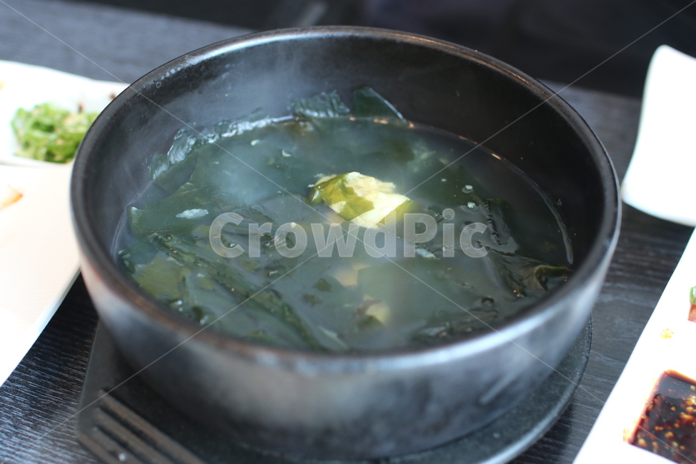 음식,dish,요리,해산물,외식,미역국,미역,국,뚝배기,음식,식재료,요리,food,cook,meal,dishes,food reserves