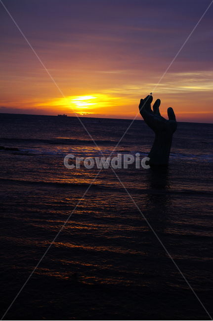 바다,하늘,구름,풍경,해맞이,일출,sunrise,호미곶,상생의손,랜드마크,landmark,랜드마크,landmark,tourist attraction,한국랜드마크,한국관광지,한국명소,korea landmark,korea tourist attraction