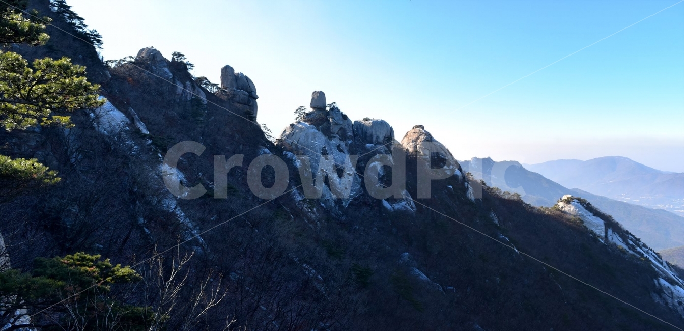 도봉산,풍경,자연,국립공원,산,명산,힐링,바위,기암,등산,맑음,파란하늘,파노라마,마운틴,mountain,nature,오봉,여성봉,역광,햇살,겨울풍경,겨울,북한산,삼각산,북한산국립공원,비경,산그리메,암봉우리,뷰티플,감성,자연,풍경,nature,landscape,한국자연풍경,한국자연경관,korea nature landscape,outdoors,옥외,mountain range,산맥,peak,피크,cliff,낭떠러지